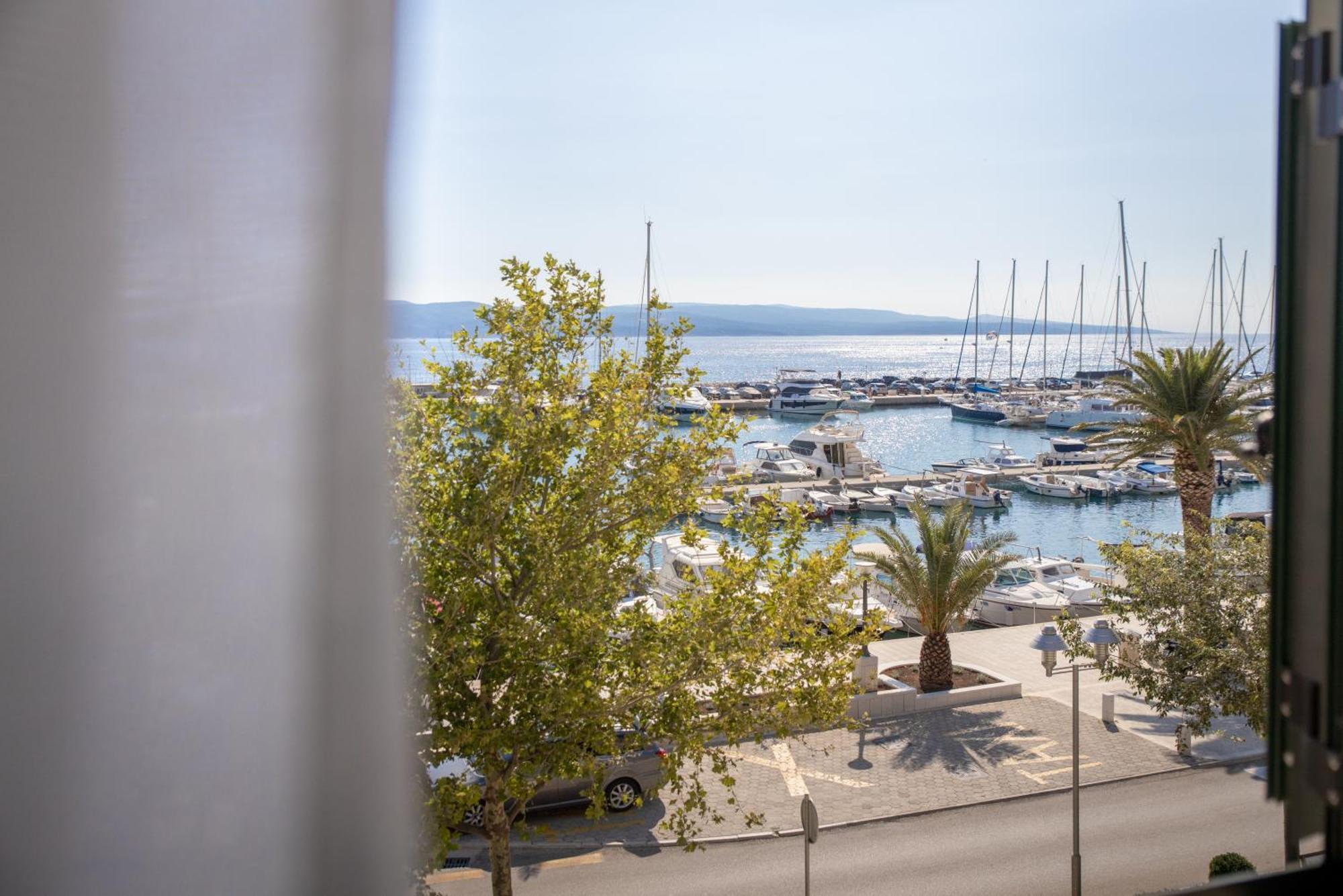 Bed & Breakfast Portun In The Center Baska Voda Exterior photo
